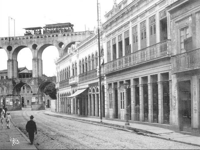 Фото 6533. Район Лапа примерно в 1920 году. Позади Акведук Кариока (Арки на Лапе).